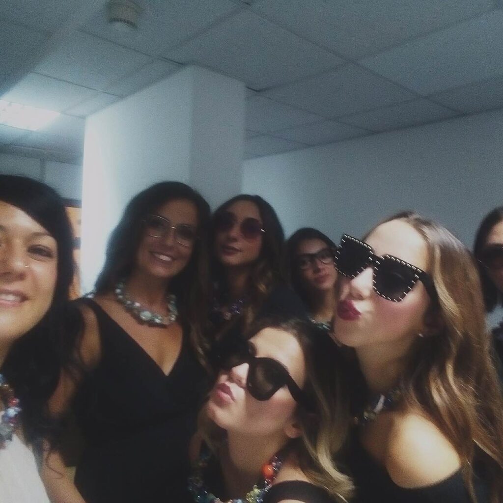 Inturciuniate Defilèe D'amour.